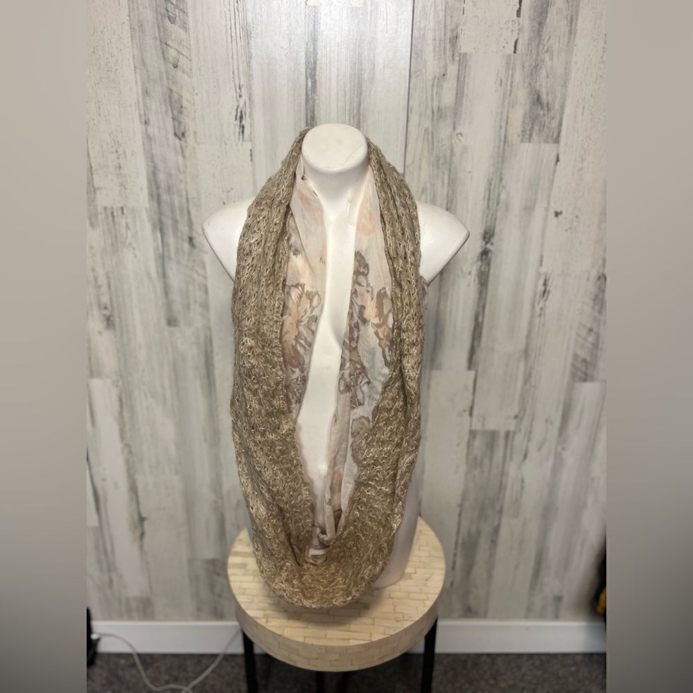 Infinity scarf  - Picture 4 of 8